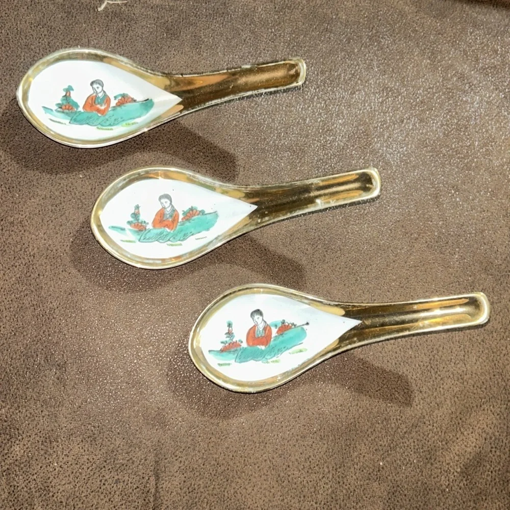 Vintage Soup Spoon set if 3